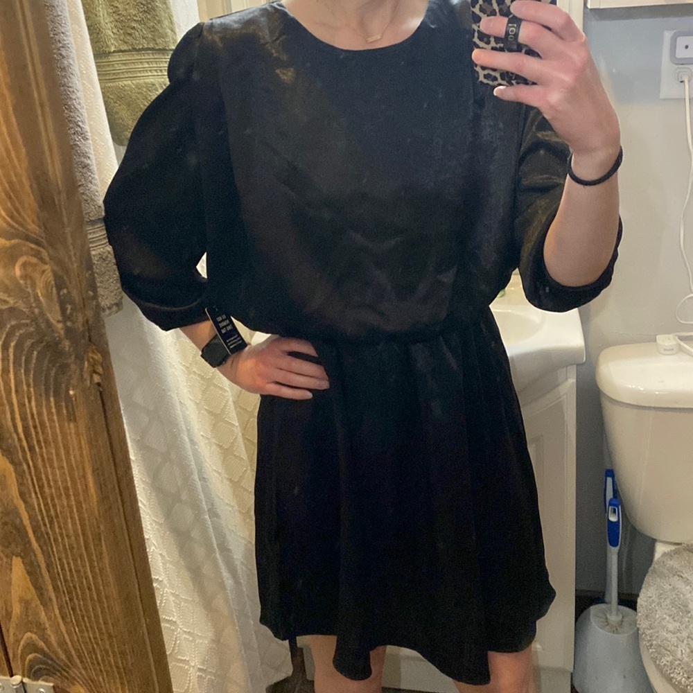 NWT Express satin-y cinch waist dress w/shoulder pads